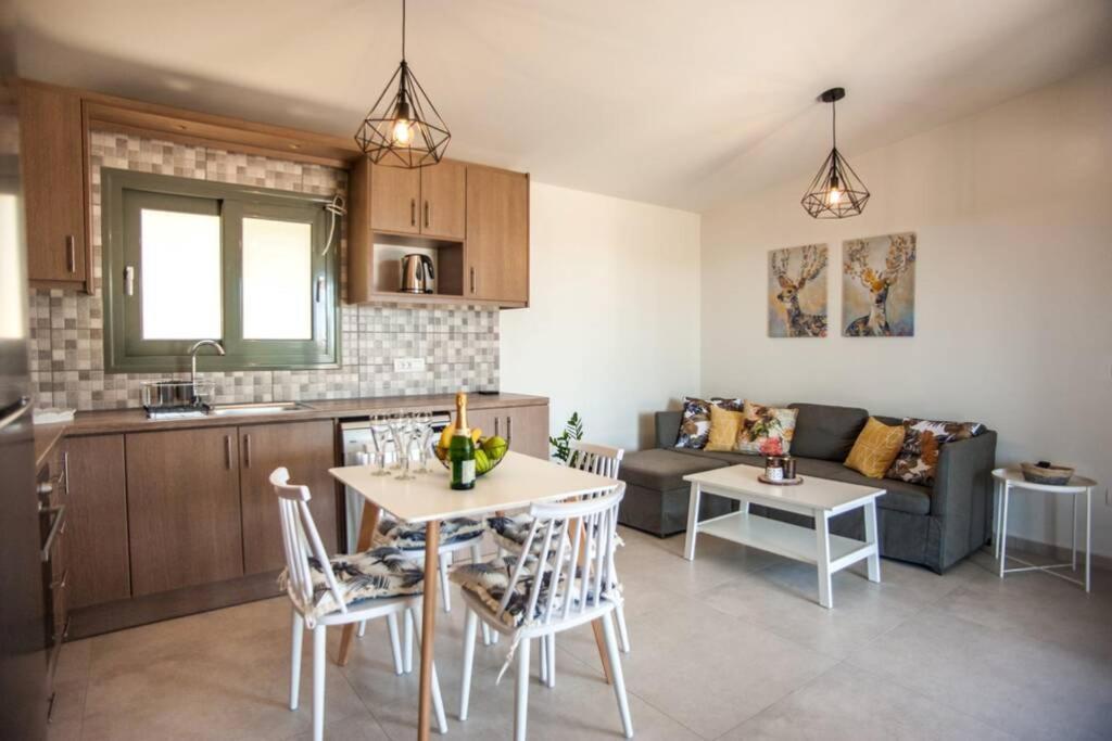 Villa Afrato Calma In Trapezaki-Private Pool -2 Br Trapezaki  Eksteriør bilde